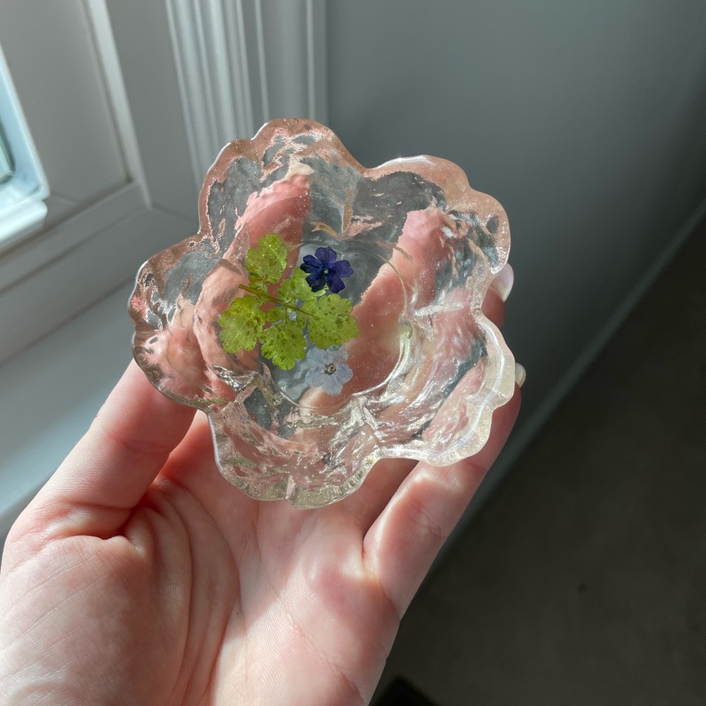 Floral Resin Art Piece - Pink Ring dish